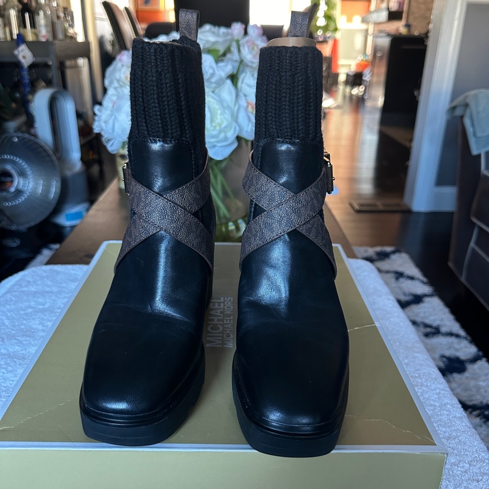 Michael Kors Keisha sock bootie